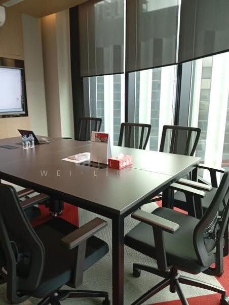 Hub Synergy Point, 70 Anson Road, Chinatown / Tanjong Pagar, 160 sqft, Office For Rent, by Lin Wei-ling Melody, 500256035 - Big meeting room - CommercialGuru.com.sg
