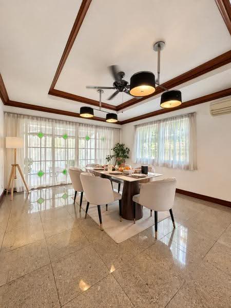 Gentle Villas, 74 Gentle Drive, Newton / Novena, 5 Bedrooms, 2,900 sqft, Detached House For Sale, by Lin LuoChen, 500256047 - Dining Room - PropertyGuru.com.sg