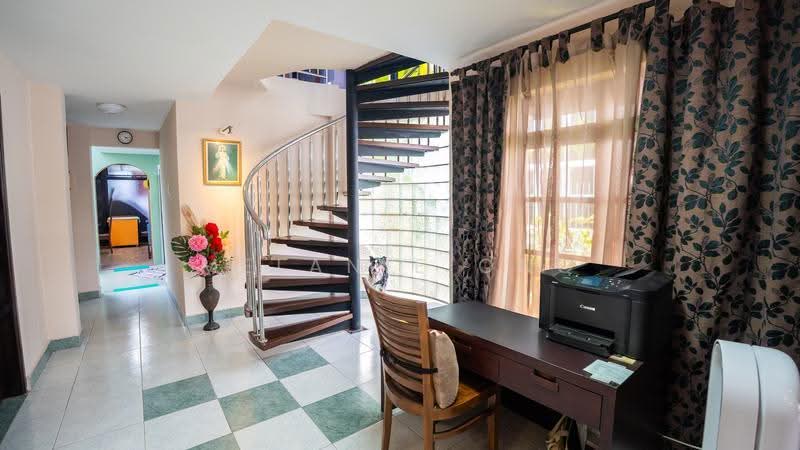 Sembawang Hills Estate, Sembawang Hills Drive, Ang Mo Kio / Bishan / Thomson, 4 Bedrooms, 2,131 sqft, Corner Terrace For Sale, by Melanie Ong, 500256050 - Interior - PropertyGuru.com.sg