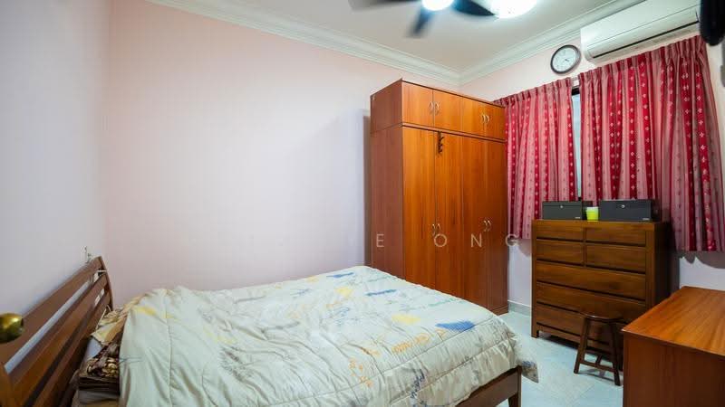 Sembawang Hills Estate, Sembawang Hills Drive, Ang Mo Kio / Bishan / Thomson, 4 Bedrooms, 2,131 sqft, Corner Terrace For Sale, by Melanie Ong, 500256050 - Bedroom - PropertyGuru.com.sg
