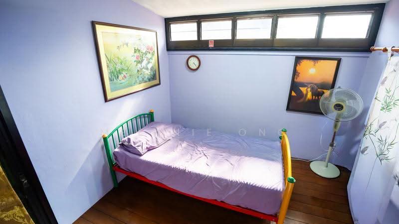Sembawang Hills Estate, Sembawang Hills Drive, Ang Mo Kio / Bishan / Thomson, 4 Bedrooms, 2,131 sqft, Corner Terrace For Sale, by Melanie Ong, 500256050 - Bedroom - PropertyGuru.com.sg