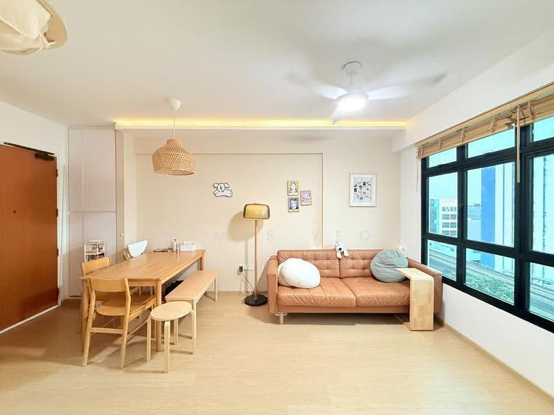 63 Greentops @ Sims Place, 63 Sims Place, Eunos / Geylang / Paya Lebar, 2 Bedrooms, 732 sqft, HDB Flat For Sale, by James Yeo, 500256055 - Living Room - PropertyGuru.com.sg