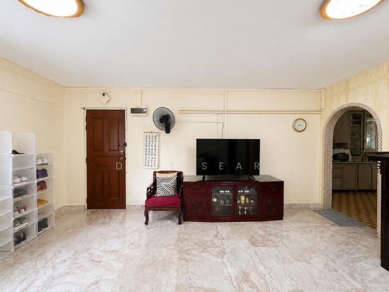 104 Aljunied Crescent, 104 Aljunied Crescent, Eunos / Geylang / Paya Lebar, 3 Bedrooms, 990 sqft, HDB Flat For Sale, by Dave Sear, 500256062 - Living Room - PropertyGuru.com.sg
