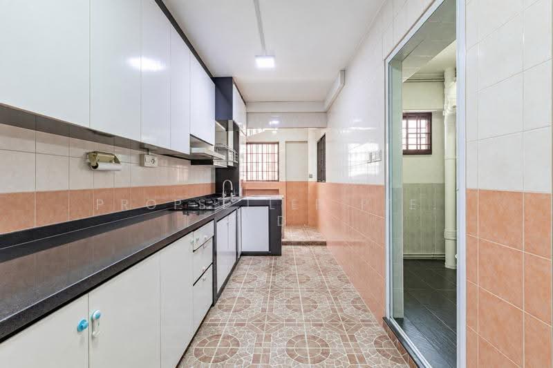 679C Jurong West Central 1, 679C Jurong West Central 1, Boon Lay / Jurong / Tuas, 3 Bedrooms, 1,012 sqft, HDB Flat For Sale, by Reine Chan, 500256069 - Kitchen - PropertyGuru.com.sg