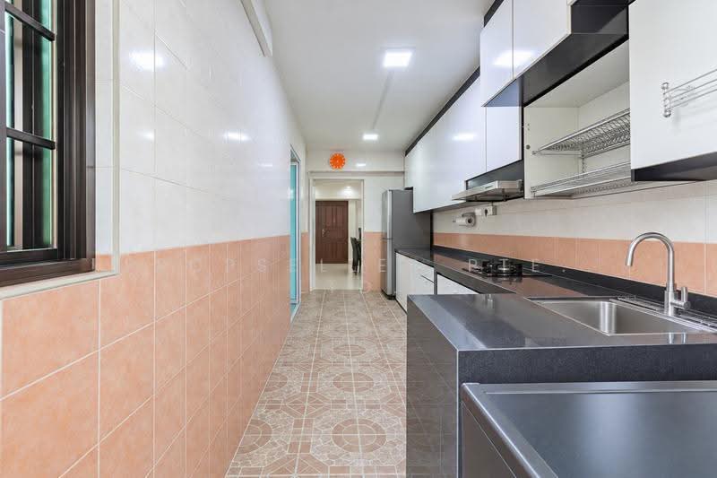 679C Jurong West Central 1, 679C Jurong West Central 1, Boon Lay / Jurong / Tuas, 3 Bedrooms, 1,012 sqft, HDB Flat For Sale, by Reine Chan, 500256069 - Kitchen - PropertyGuru.com.sg
