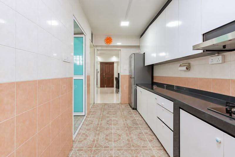 679C Jurong West Central 1, 679C Jurong West Central 1, Boon Lay / Jurong / Tuas, 3 Bedrooms, 1,012 sqft, HDB Flat For Sale, by Reine Chan, 500256069 - Kitchen - PropertyGuru.com.sg