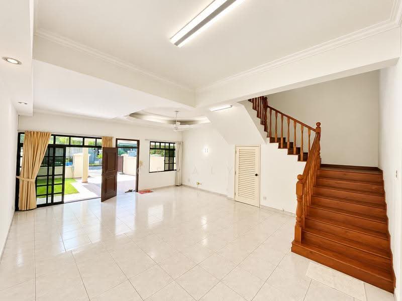 Garlick Ville, 7, Tanglin / Holland / Bukit Timah, 5 Bedrooms, 2,700 sqft, Terraced House For Rent, by Geralyn Ng, 500256070 - Living Room - PropertyGuru.com.sg