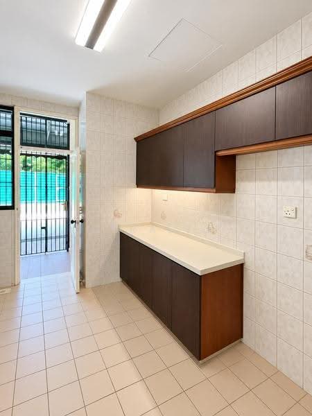 Garlick Ville, 7, Tanglin / Holland / Bukit Timah, 5 Bedrooms, 2,700 sqft, Terraced House For Rent, by Geralyn Ng, 500256070 - Kitchen - PropertyGuru.com.sg