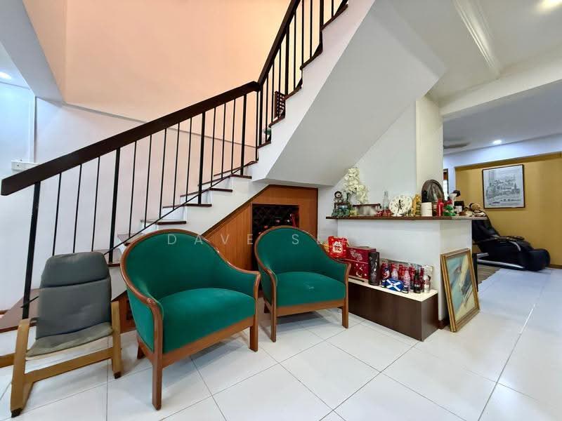 326 Bukit Batok Street 33, 326 Bukit Batok Street 33, Dairy Farm / Bukit Panjang / Choa Chu Kang, 3 Bedrooms, 1,646 sqft, HDB Flat For Sale, by Dave Sear, 500256094 - Family Area - PropertyGuru.com.sg