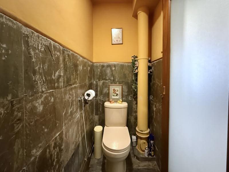 326 Bukit Batok Street 33, 326 Bukit Batok Street 33, Dairy Farm / Bukit Panjang / Choa Chu Kang, 3 Bedrooms, 1,646 sqft, HDB Flat For Sale, by Dave Sear, 500256094 - Powder Room - PropertyGuru.com.sg