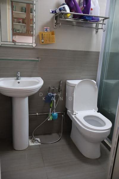 476 Sembawang Drive, 476 Sembawang Drive, Sembawang / Yishun, Room Rental, 120 sqft, HDB Flat For Rent, by Doris Kang, 500256096 - Bathroom - PropertyGuru.com.sg