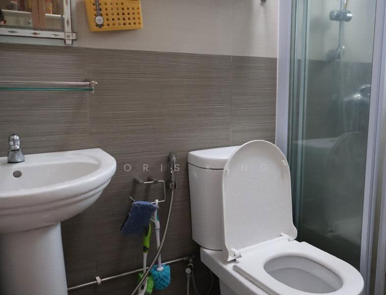 476 Sembawang Drive, 476 Sembawang Drive, Sembawang / Yishun, Room Rental, 120 sqft, HDB Flat For Rent, by Doris Kang, 500256096 - Bathroom - PropertyGuru.com.sg