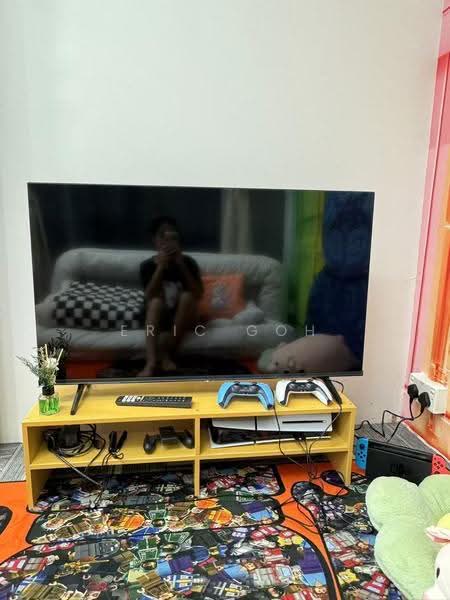 Parklane Shopping Mall, 35 Selegie Road, Beach Road / Bugis / Rochor, 441 sqft, Other Retail For Sale, by Eric Goh, 500256105 - Living Room - CommercialGuru.com.sg