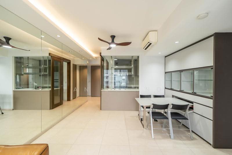 Grandeur Park Residences, 9 Bedok South Avenue 3, Bedok / Upper East Coast, 4 Bedrooms, 1,130 sqft, Condominium For Sale, by Tan Qiyang, 500256108 - Living Room - PropertyGuru.com.sg