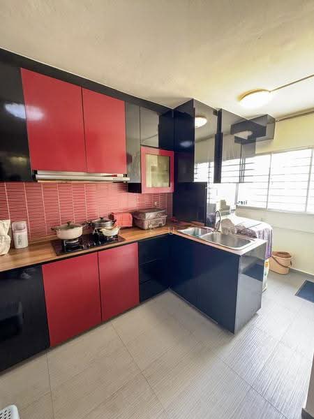 142 Bukit Batok Street 11, 142 Bukit Batok Street 11, Dairy Farm / Bukit Panjang / Choa Chu Kang, 3 Bedrooms, 1,593 sqft, HDB Flat For Sale, by Ram Subra, 500256112 - Kitchen - PropertyGuru.com.sg