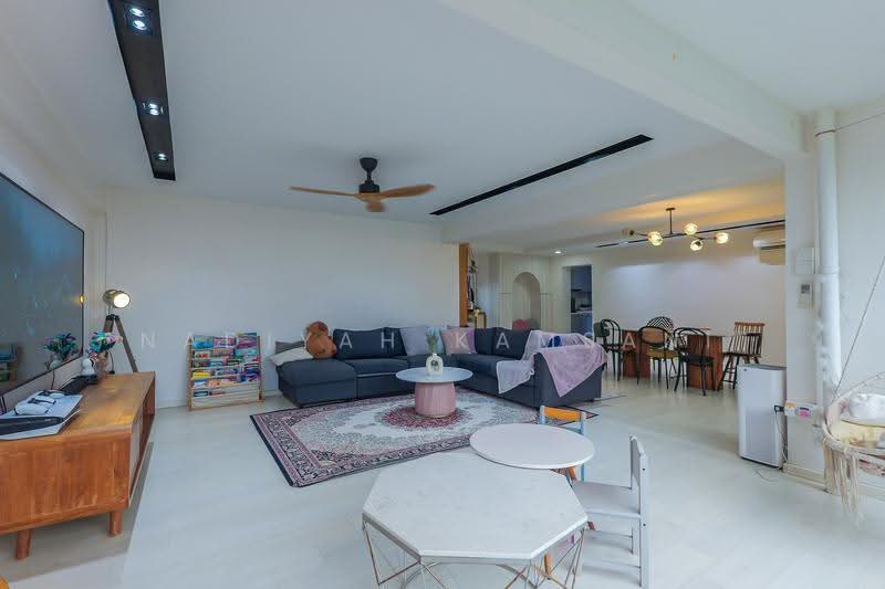 103 Rivervale Walk, 103 Rivervale Walk, Hougang / Punggol / Sengkang, 3 Bedrooms, 1,507 sqft, HDB Flat For Sale, by Nadiyah Kamsani, 500256119 - Living Room - PropertyGuru.com.sg