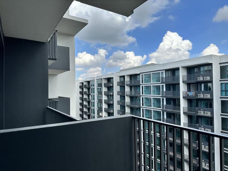 Treasure at Tampines, 17 Tampines Lane, Pasir Ris / Tampines, 1 Bedroom, 463 sqft, Condominium For Rent, by Kevin Lau, 500256124 - Balcony - PropertyGuru.com.sg