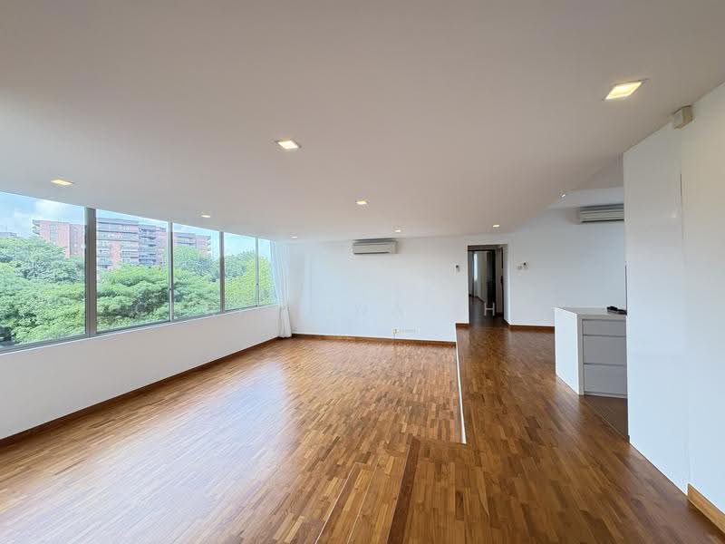 Nassim Regency, 37 Nassim Road, Tanglin / Holland / Bukit Timah, 3 Bedrooms, 2,024 sqft, Apartment For Rent, by Christina Phau, 500256137 - PropertyGuru.com.sg
