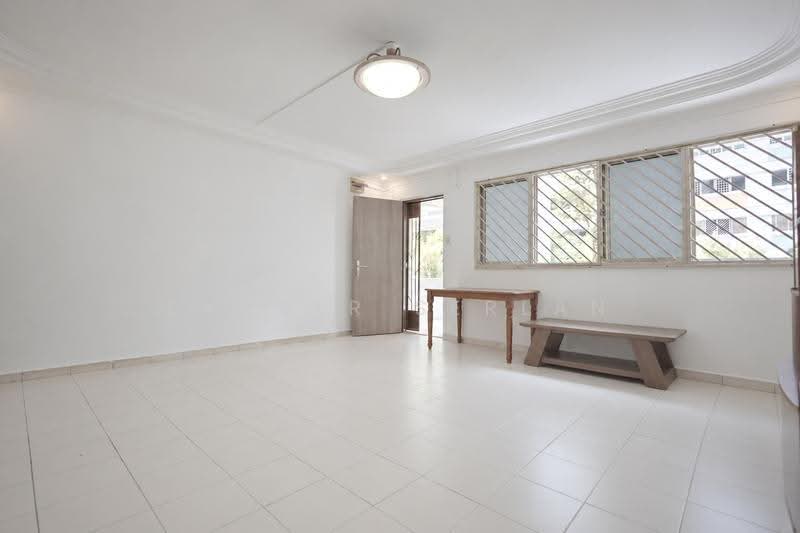 111 Teck Whye Lane, 111 Teck Whye Lane, Dairy Farm / Bukit Panjang / Choa Chu Kang, 3 Bedrooms, 1,108 sqft, HDB Flat For Sale, by Zameer Serlan, 500256142 - Living Room - PropertyGuru.com.sg