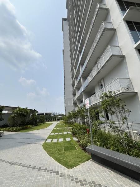 Grand Dunman, 18 Dunman Road, East Coast / Marine Parade, 1 Bedroom, 452 sqft, Condominium For Sale, by Angie Lim, 500256154 - Exterior - PropertyGuru.com.sg