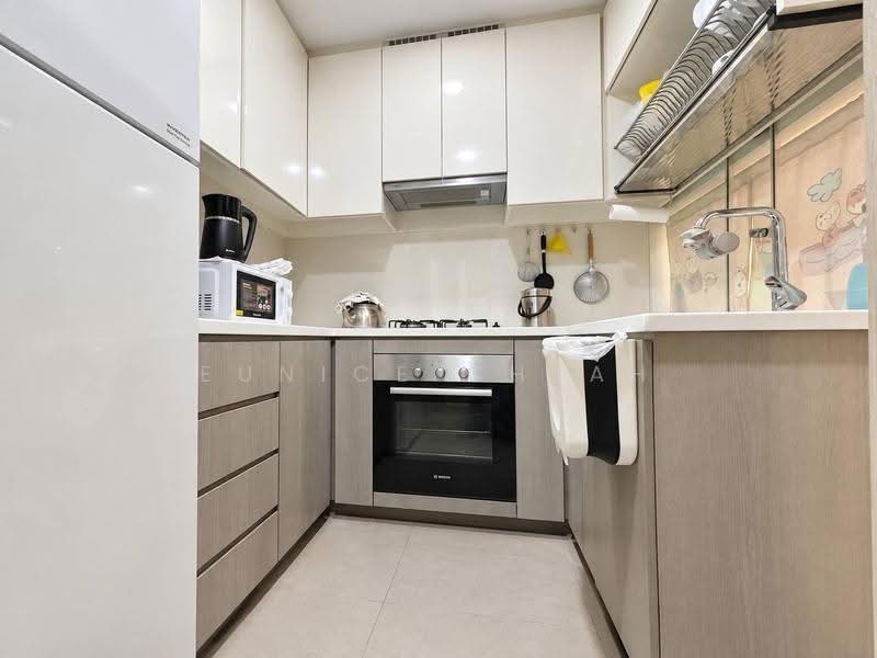 Treasure Crest, 60 Anchorvale Crescent, Hougang / Punggol / Sengkang, 3 Bedrooms, 958 sqft, Condominium For Sale, by Eunice Cheah, 500256165 - Kitchen - PropertyGuru.com.sg