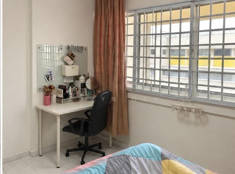 222 Tampines Street 24, 222 Tampines Street 24, Pasir Ris / Tampines, Room Rental, 150 sqft, HDB Flat For Rent, by Jovyn Gan, 500256172 - Study - PropertyGuru.com.sg