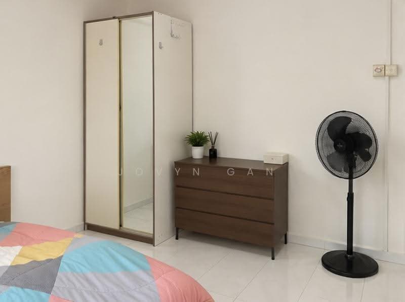 222 Tampines Street 24, 222 Tampines Street 24, Pasir Ris / Tampines, Room Rental, 150 sqft, HDB Flat For Rent, by Jovyn Gan, 500256172 - Bedroom - PropertyGuru.com.sg