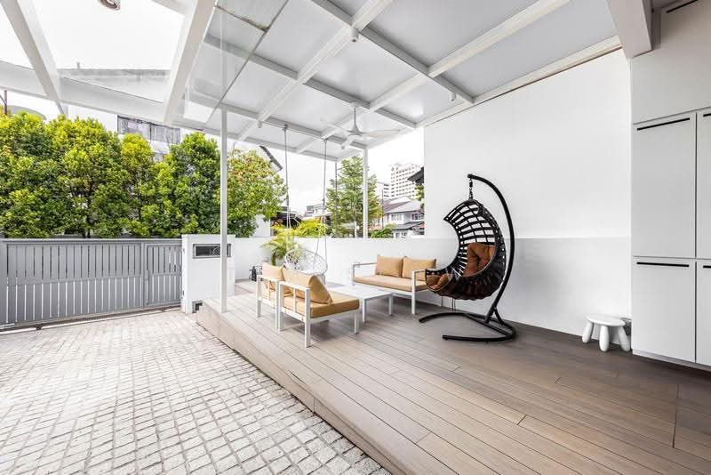 Modern Terrace with Indoor pool, Dido street, Opera Estate, Bedok, Fidelio street, East Coast / Marine Parade, 6 Bedrooms, 4,500 sqft, Terraced House For Rent, by Tim Seow, 500256178 - Exterior - PropertyGuru.com.sg