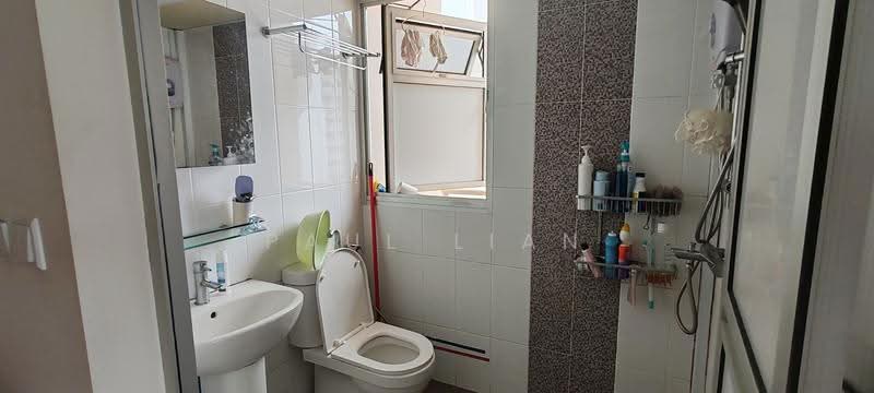 363B Sembawang Crescent, 363B Sembawang Crescent, Sembawang / Yishun, 1 Bedroom, 409 sqft, HDB Flat For Sale, by Paul Lian, 500256186 - Bathroom - PropertyGuru.com.sg