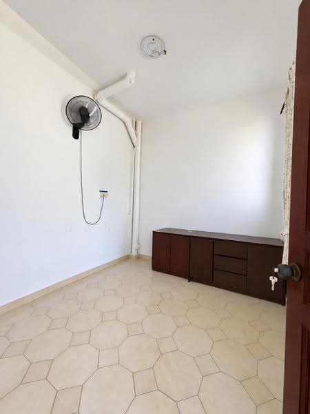 Palm Grove Avenue, Hougang / Punggol / Sengkang, 4 Bedrooms, 2,500 sqft, Terraced House For Rent, by Daniel Low, 500256200 - Interior - PropertyGuru.com.sg
