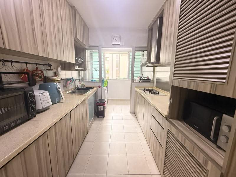527A Costa Ris, 527A Pasir Ris Street 51, Pasir Ris / Tampines, 3 Bedrooms, 1,001 sqft, HDB Flat For Sale, by Faizal Rahim, 500256202 - Kitchen - PropertyGuru.com.sg