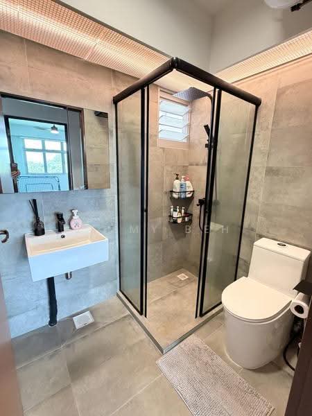 430B Yishun Avenue 11, 430B Yishun Avenue 11, Sembawang / Yishun, 3 Bedrooms, 990 sqft, HDB Flat For Sale, by Jimmy Beh, 500256207 - Bathroom - PropertyGuru.com.sg