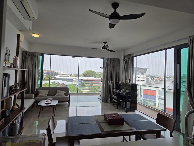 The Beverly, 45 Toh Tuck Road, Clementi Park / Upper Bukit Timah, 4 Bedrooms, 3,757 sqft, Condominium For Sale, by Joanne Wang, 500256215 - Living Room - PropertyGuru.com.sg