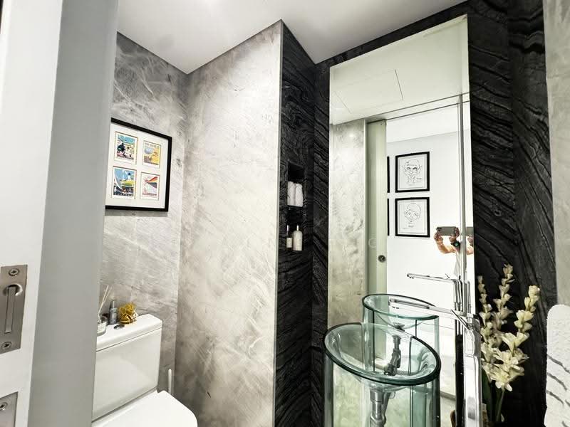St. Regis Residences Singapore, 31 Tanglin Road, Tanglin / Holland / Bukit Timah, 4 Bedrooms, 2,121 sqft, Condominium For Rent, by Elaine Ng, 500256216 - Guests’ powder room - PropertyGuru.com.sg