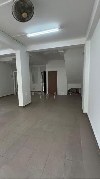 107 Jalan Bukit Merah, 107 107, Alexandra / Commonwealth, 1,250 sqft, Shop / Shophouse For Sale, by Ssharon Loh, 500256221 - CommercialGuru.com.sg