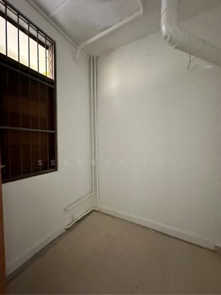 107 Jalan Bukit Merah, 107 107, Alexandra / Commonwealth, 1,250 sqft, Shop / Shophouse For Sale, by Ssharon Loh, 500256221 - CommercialGuru.com.sg
