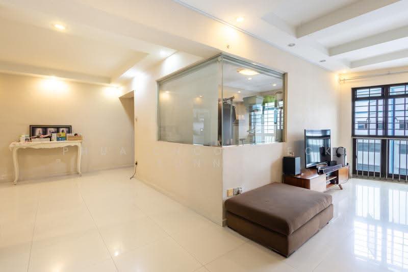 691B Choa Chu Kang Crescent, 691B Choa Chu Kang Crescent, Dairy Farm / Bukit Panjang / Choa Chu Kang, 3 Bedrooms, 1,184 sqft, HDB Flat For Sale, by Phua Choon Teck Sunny, 500256225 - Living Room - PropertyGuru.com.sg
