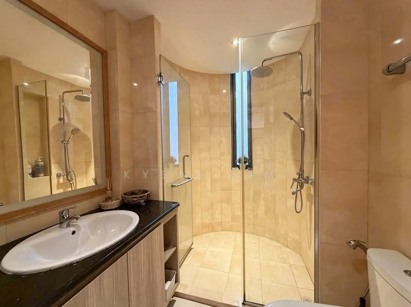 Horizon Towers, 15 Leonie Hill Road, Orchard / River Valley, 4 Bedrooms, 2,590 sqft, Condominium For Sale, by Kyean Lim, 500256230 - Bathroom - PropertyGuru.com.sg