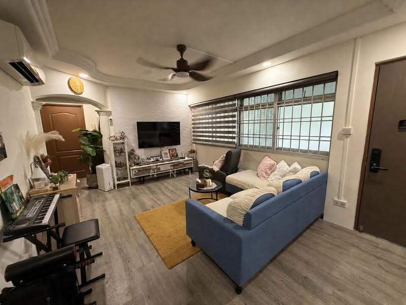 477 Sembawang Drive, 477 Sembawang Drive, Sembawang / Yishun, 3 Bedrooms, 926 sqft, HDB Flat For Sale, by Dennis Ooi, 500256236 - Living Room - PropertyGuru.com.sg