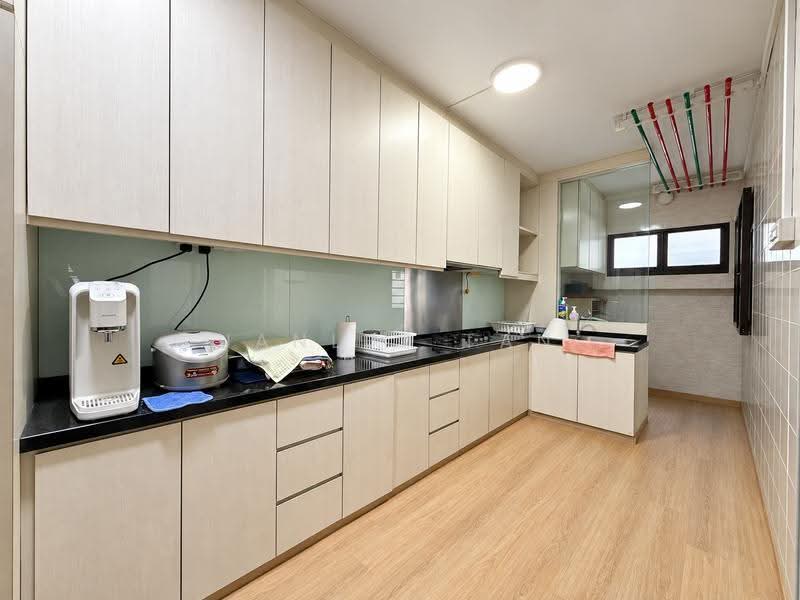 424 Canberra Road, 424 Canberra Road, Sembawang / Yishun, Room Rental, 130 sqft, HDB Flat For Rent, by Janlex Tan, 500256247 - Kitchen - PropertyGuru.com.sg