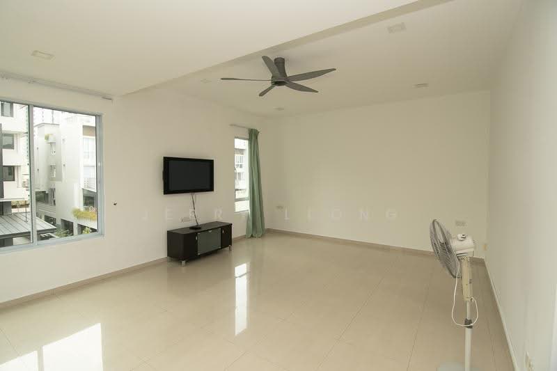 Gerald Mugliston Estate, 2 Jalan Kechubong, Seletar / Yio Chu Kang, 6 Bedrooms, 6,200 sqft, Bungalow House For Sale, by Jerry Leong, 500256249 - Living Room - PropertyGuru.com.sg