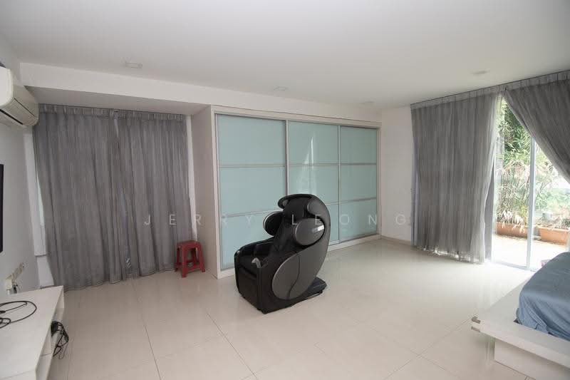Gerald Mugliston Estate, 2 Jalan Kechubong, Seletar / Yio Chu Kang, 6 Bedrooms, 6,200 sqft, Bungalow House For Sale, by Jerry Leong, 500256249 - Living Room - PropertyGuru.com.sg