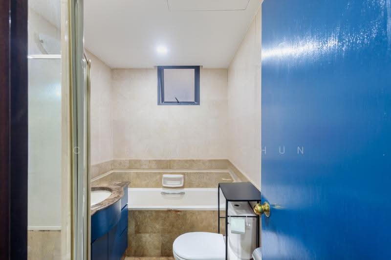 Regent Heights, 52 Bukit Batok East Avenue 5, Dairy Farm / Bukit Panjang / Choa Chu Kang, 2 Bedrooms, 1,023 sqft, Condominium For Sale, by Celestine Chun, 500256261 - Bathroom - PropertyGuru.com.sg