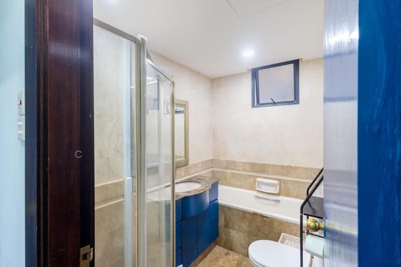 Regent Heights, 52 Bukit Batok East Avenue 5, Dairy Farm / Bukit Panjang / Choa Chu Kang, 2 Bedrooms, 1,023 sqft, Condominium For Sale, by Celestine Chun, 500256261 - Bathroom - PropertyGuru.com.sg