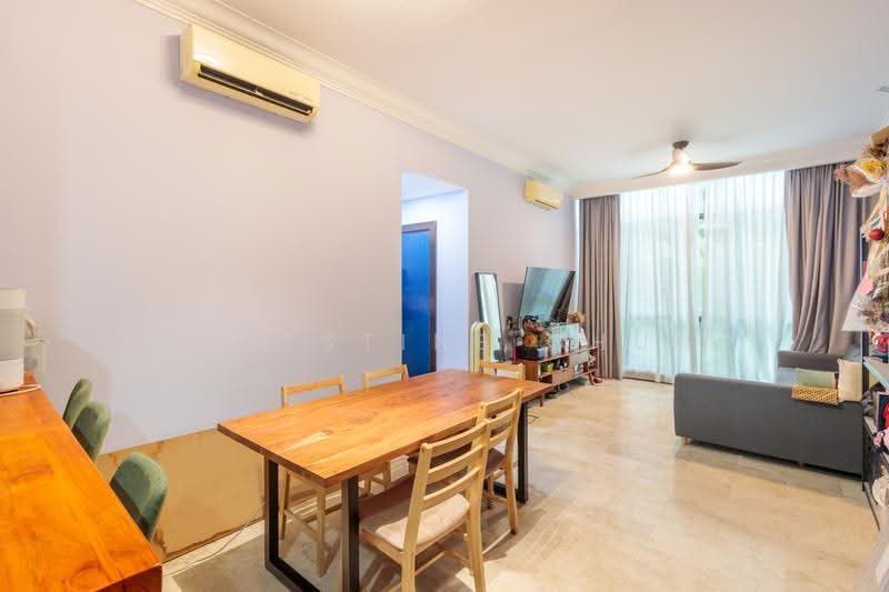 Regent Heights, 52 Bukit Batok East Avenue 5, Dairy Farm / Bukit Panjang / Choa Chu Kang, 2 Bedrooms, 1,023 sqft, Condominium For Sale, by Celestine Chun, 500256261 - Living Room - PropertyGuru.com.sg