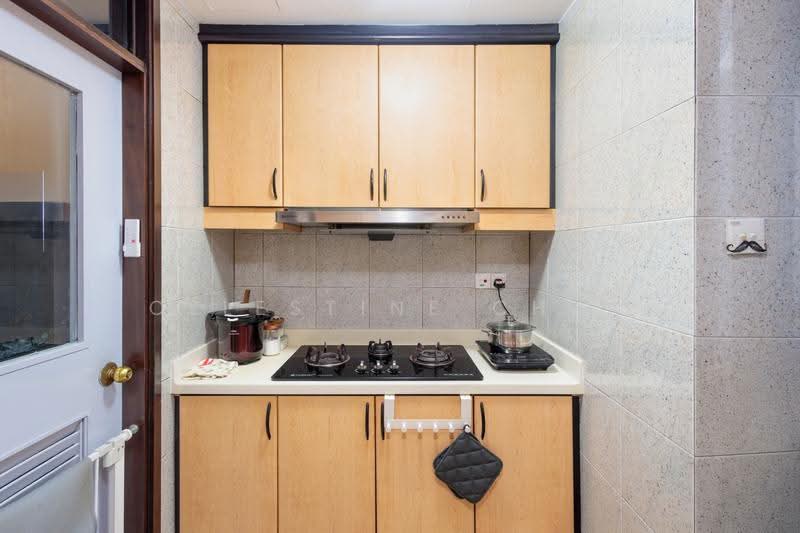 Regent Heights, 52 Bukit Batok East Avenue 5, Dairy Farm / Bukit Panjang / Choa Chu Kang, 2 Bedrooms, 1,023 sqft, Condominium For Sale, by Celestine Chun, 500256261 - Kitchen - PropertyGuru.com.sg