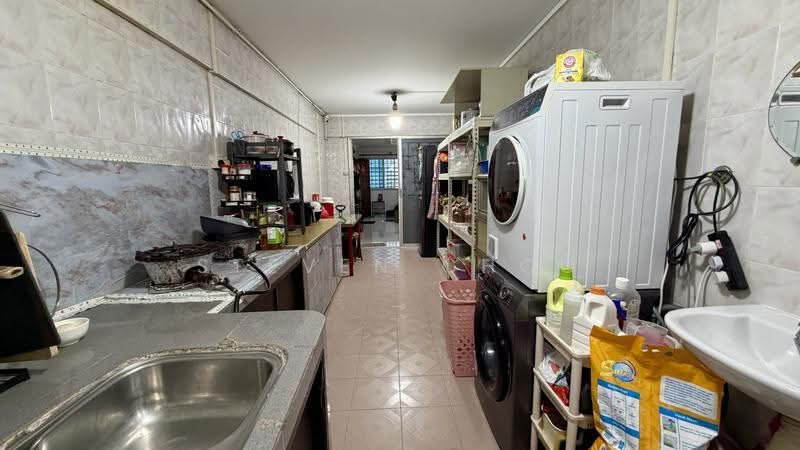 276 Yishun Street 22, 276 Yishun Street 22, Sembawang / Yishun, 3 Bedrooms, 904 sqft, HDB Flat For Rent, by Steven Choo, 500256268 - Kitchen - PropertyGuru.com.sg