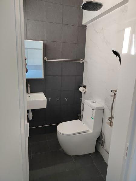 227 Tampines Street 23, 227 Tampines Street 23, Pasir Ris / Tampines, Room Rental, 15,012 sqft, HDB Flat For Rent, by Cathy Goh, 500256273 - Bathroom - PropertyGuru.com.sg