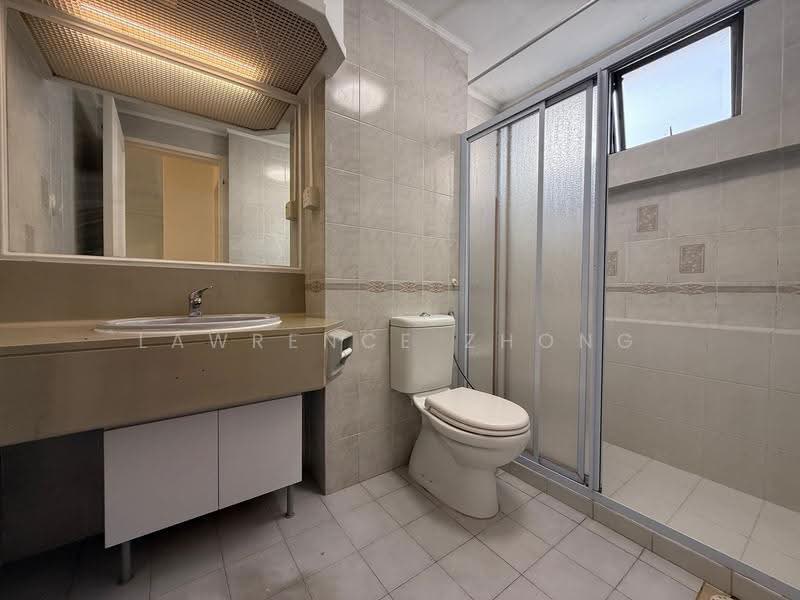 Tanglin Park, 5 Ridley Park, Tanglin / Holland / Bukit Timah, 4 Bedrooms, 1,981 sqft, Condominium For Sale, by Lawrence Zhong, 500256275 - Common Bathroom - PropertyGuru.com.sg