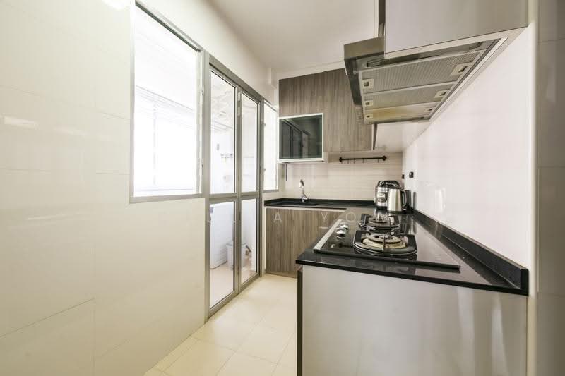 221B Sumang Lane, 221B Sumang Lane, Hougang / Punggol / Sengkang, 2 Bedrooms, 732 sqft, HDB Flat For Sale, by Cillia Yow, 500256278 - Kitchen - PropertyGuru.com.sg